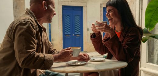 ios-26-2-so-funktionieren-apples-airpods-dolmetscher.jpg iOS 26.2: So funktionieren Apples AirPods-Dolmetscher