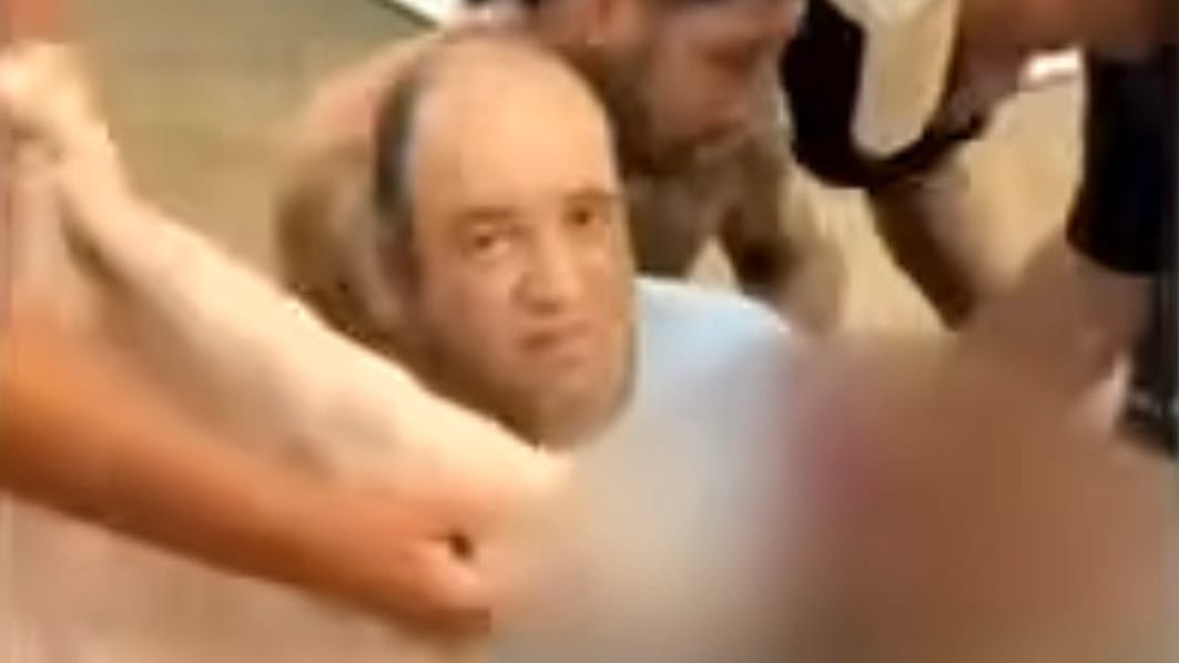 terroranschlag-mit-12-toten-in-sydney-obsthaendler-ueberwaeltigt-attentaeter.jpg Terroranschlag mit 12 Toten in Sydney: Obsthändler überwältigt Attentäter