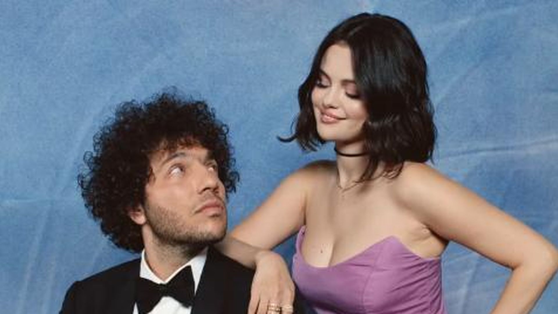 Mehr ist mehr: Selena Gomez und Benny zeigen Weihnachtsdeko