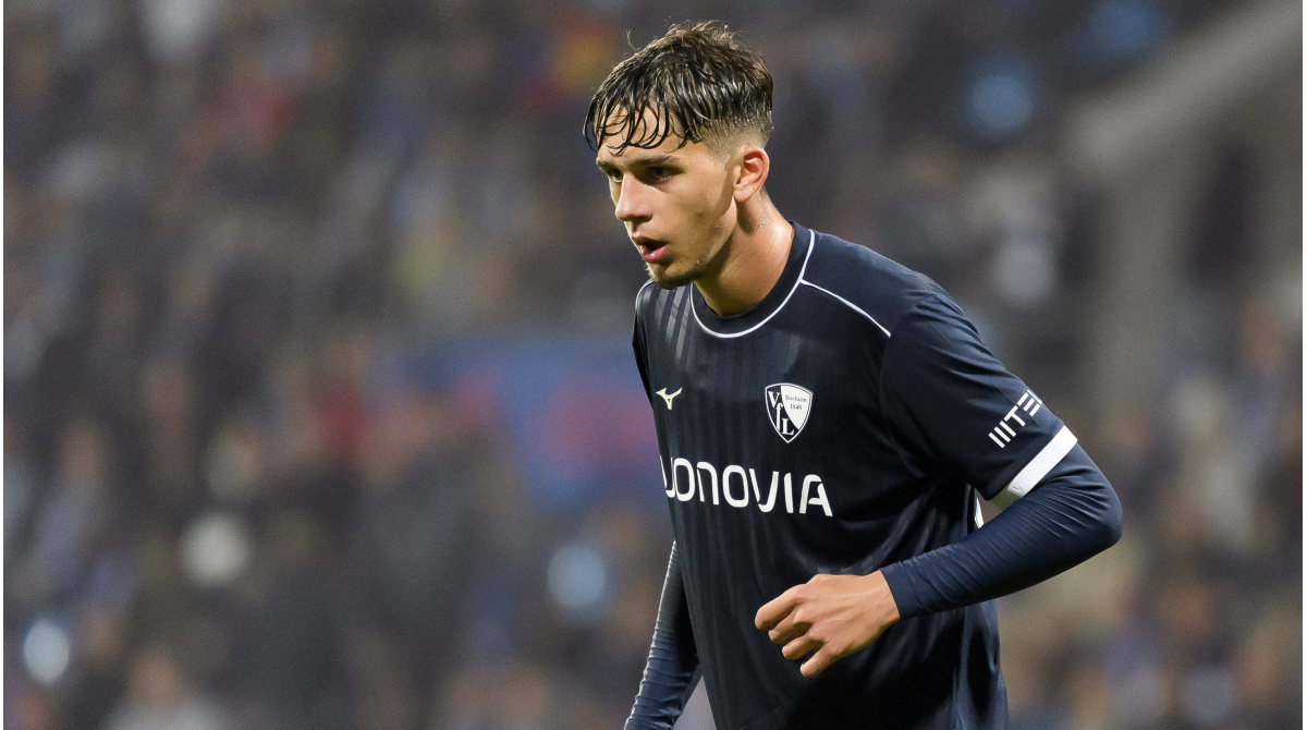 vfl-bochum-neuer-marktwert-von-cajetan-lenz-freut-uwe-roesler.jpg VfL Bochum: Neuer Marktwert von Cajetan Lenz freut Uwe Rösler