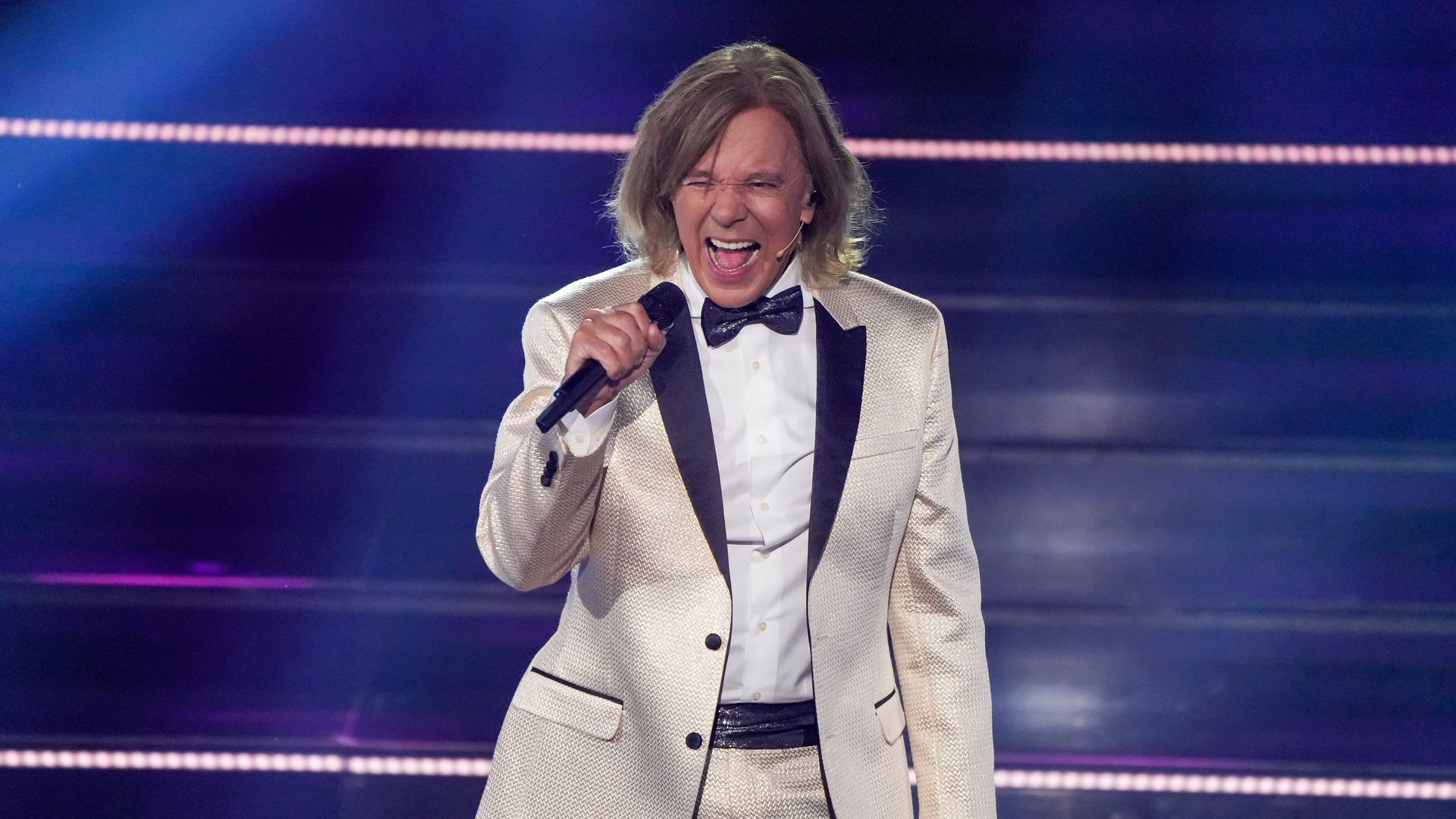 dj-oetzi-bringt-juergen-drews-noch-einmal-zurueck-auf-die-buehne.jpg DJ Ötzi bringt Jürgen Drews noch einmal zurück auf die Bühne