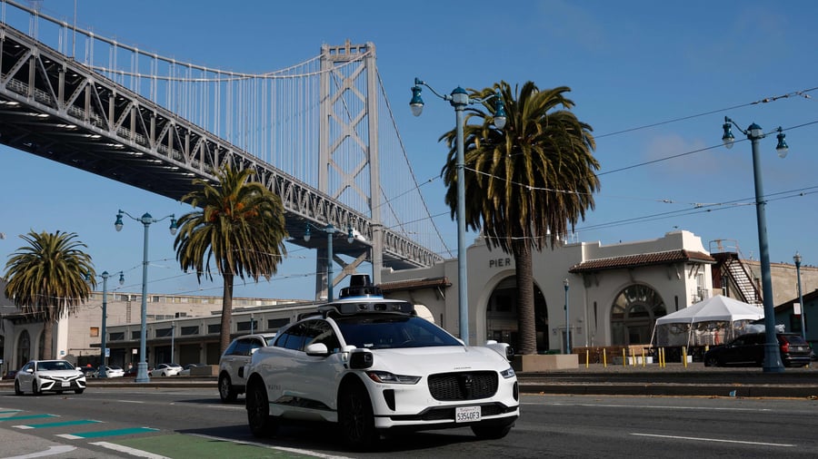 robotaxi-waymo-will-offenbar-15-milliarden-dollar-einsammeln-bewertung-nahe-100-milliarden.jpg Robotaxi: Waymo will offenbar 15 Milliarden Dollar einsammeln – Bewertung nahe 100 Milliarden