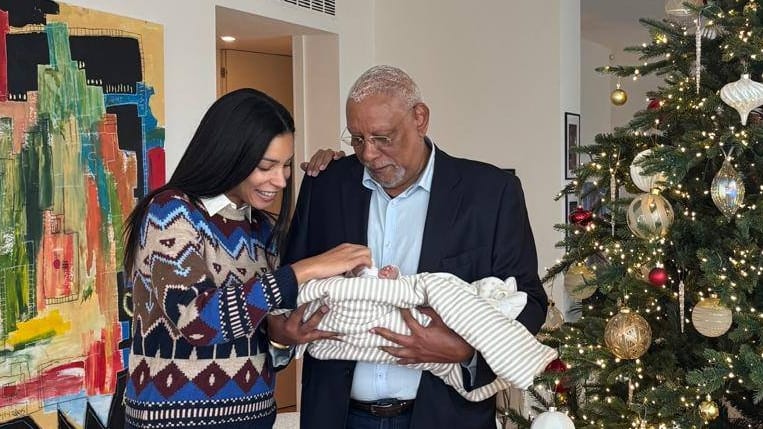 Boris’ Schwiegerpapa zu Besuch in Mailand: Opas Stolz ist Baby Zoë