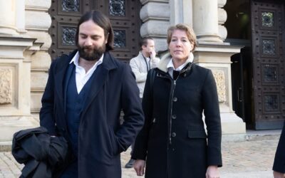 Christina Block bekommt Briefe von Betroffenen