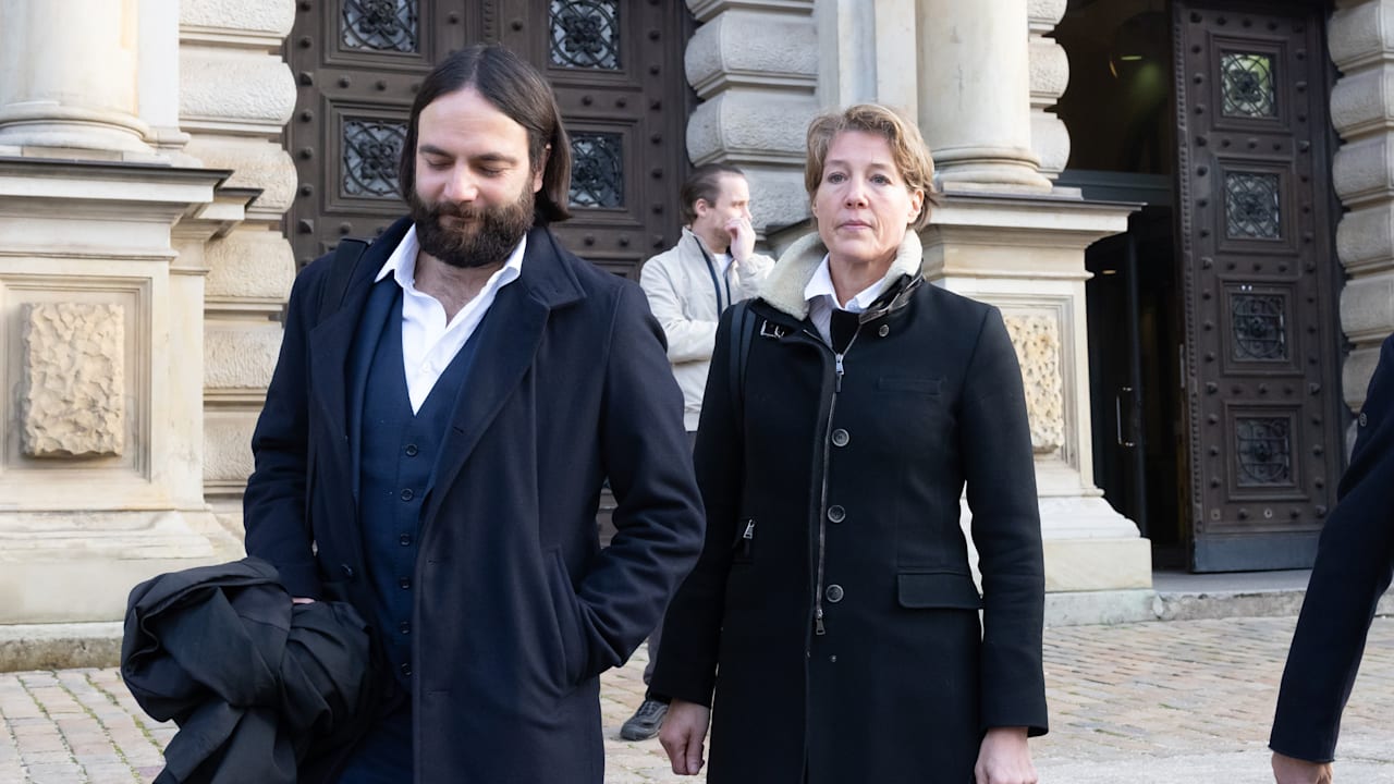 Christina Block bekommt Briefe von Betroffenen