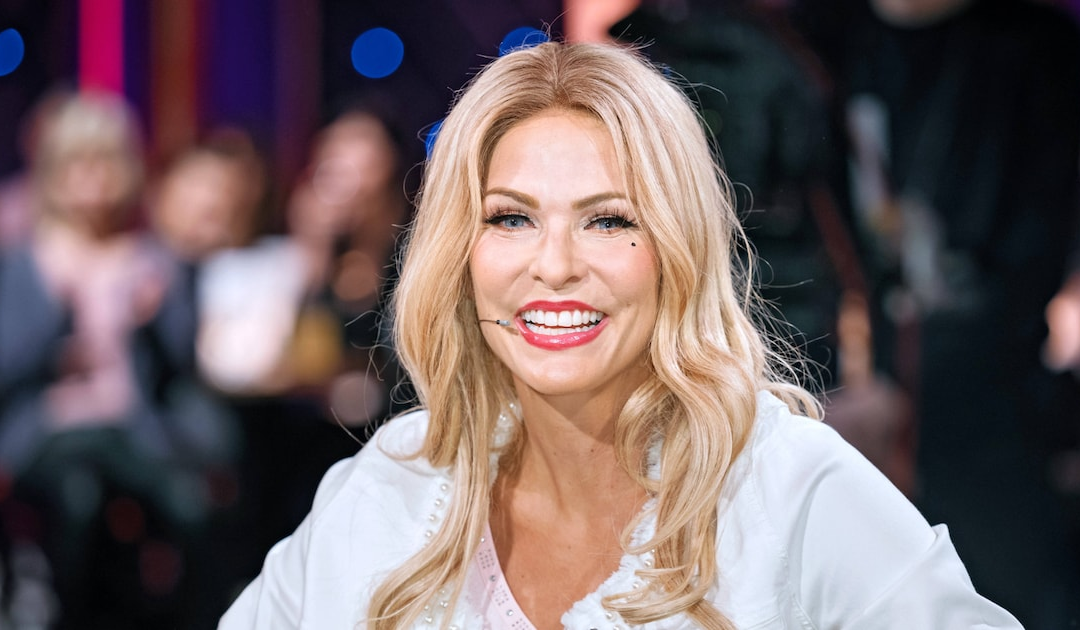 „Du Granate“: Sonya Kraus zeigt sich im Bikini