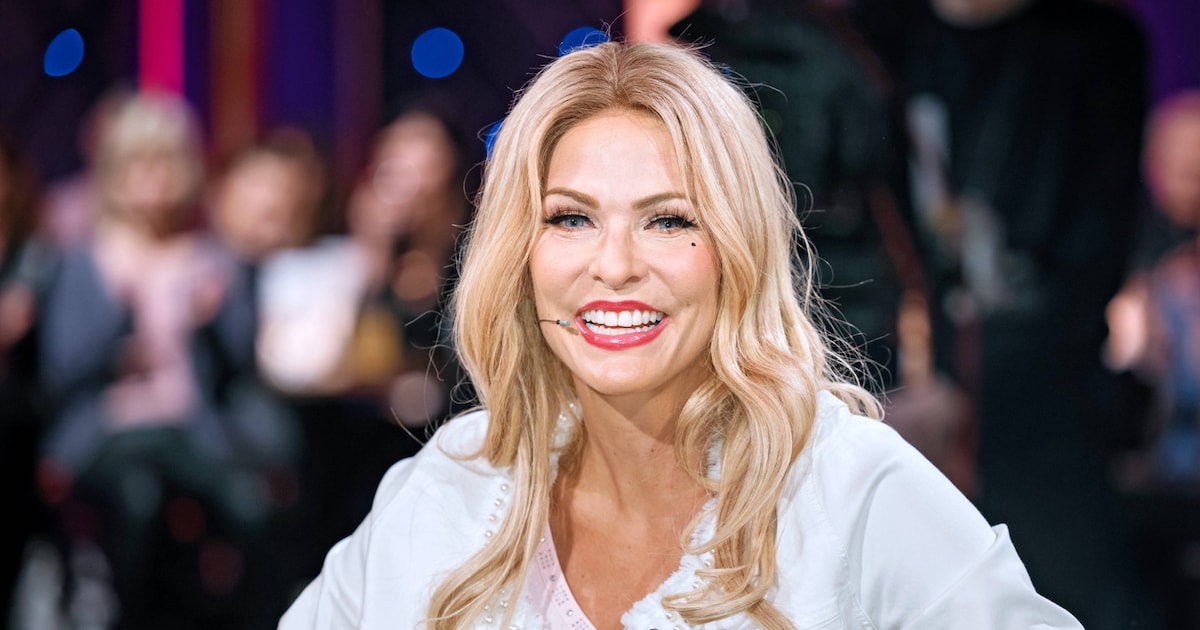 „Du Granate“: Sonya Kraus zeigt sich im Bikini