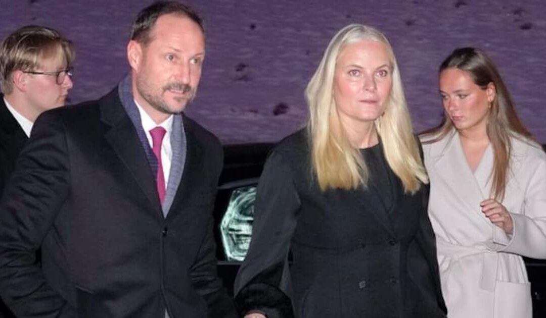 Von Mette-Marit bis Mary: So haben die Royals Heiligabend verbracht