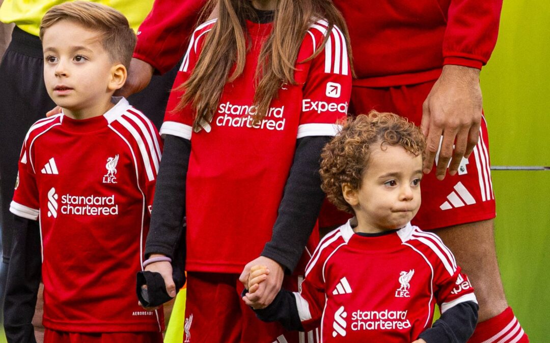 Diogo Jotas (†) Kids laufen bei besonderem Fußballspiel auf