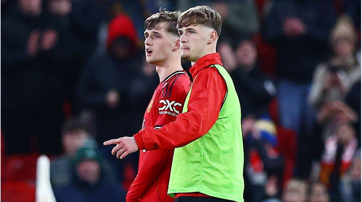 fletcher-zwillinge-erstmals-gemeinsam-im-kader-von-manchester-united.jpg Fletcher-Zwillinge erstmals gemeinsam im Kader von Manchester United