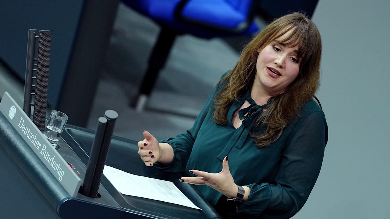 gruene-ricarda-lang-fand-abnehmen-lange-unfeministisch.jpg Grüne: Ricarda Lang fand Abnehmen lange „unfeministisch“