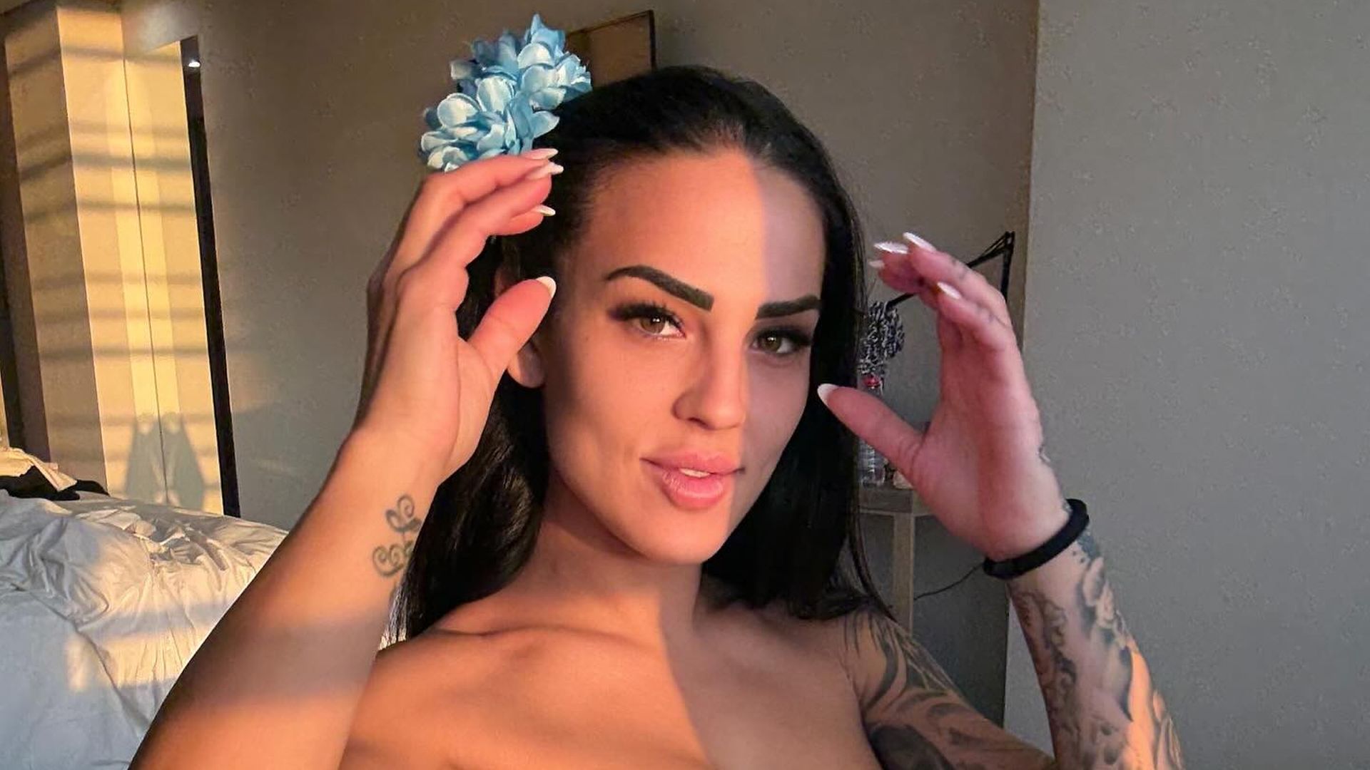 Elena Miras schießt gegen MLFL-Frau nach „Dumm“-Kommentar