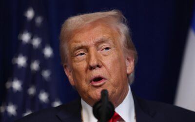 Donald Trump erklärt rätselhafte Blutergüsse mit fragwürdigem Statement