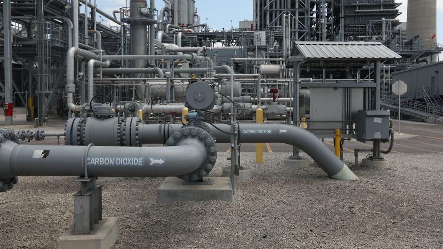 ccs-milliarden-fuer-coe28282-speicher-so-plant-deutschlands-industrie.jpeg CCS: Milliarden für CO₂-Speicher – So plant Deutschlands Industrie