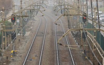 Spanien: Zug kollidiert mit Kran – mehrere Verletzte