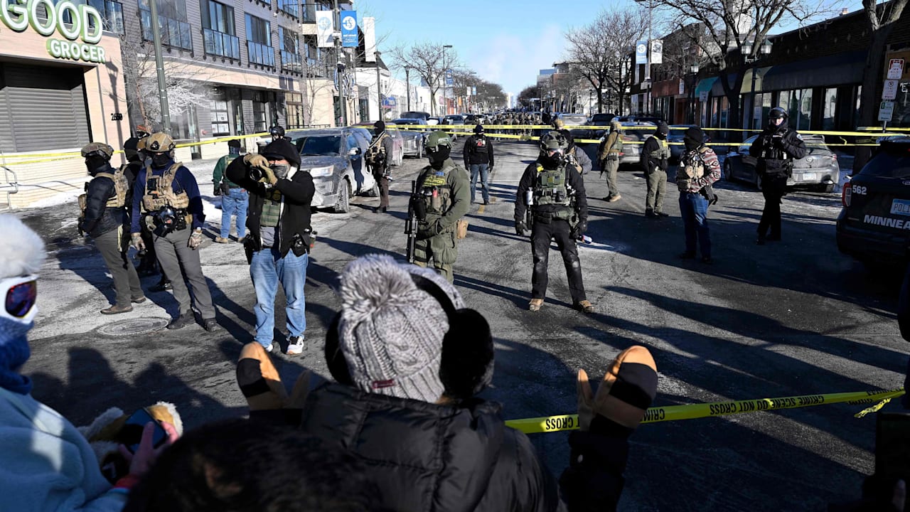 wieder-minneapolis-ice-beamte-erschiessen-mann-nach-handgemenge.jpg Wieder Minneapolis: ICE-Beamte erschießen Mann nach Handgemenge