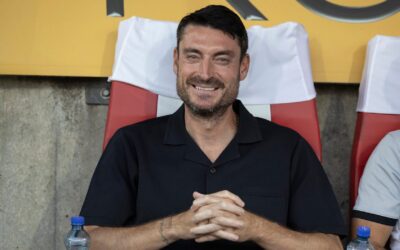 Eintracht Frankfurt: ER soll neuer Frankfurt-Trainer werden!