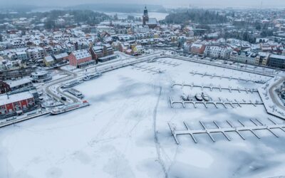 Müritz: Deutschlands größter See zugefroren