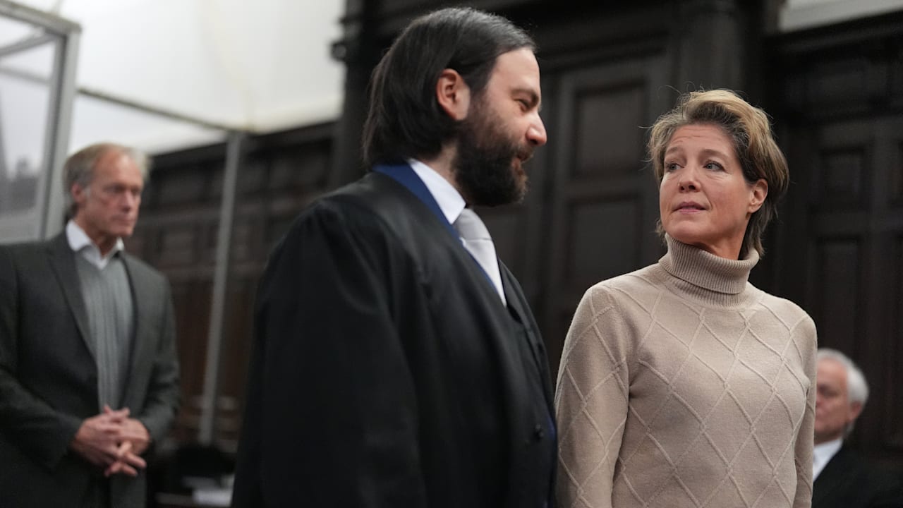 Block-Prozess in Hamburg: Promi-Anwalt erklärt die Prozesstaktik