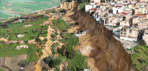 Sizilien: Erdrutsch in Niscemi zwingt Anwohner zur Umsiedlung