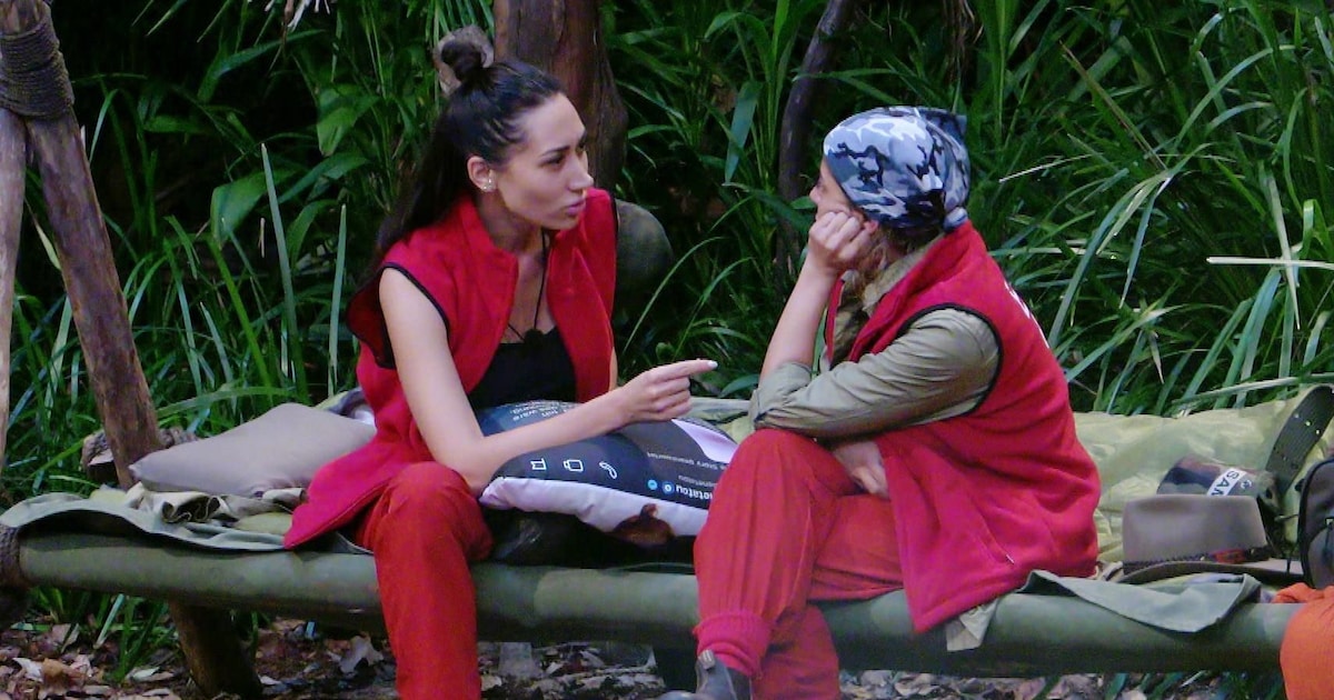 samira-schnappt-sich-im-dschungelcamp-eva-und-laesst-ihren-frust-wegen-serkan-drama-raus.jpg Samira schnappt sich im Dschungelcamp Eva und lässt ihren Frust wegen Serkan-Drama raus