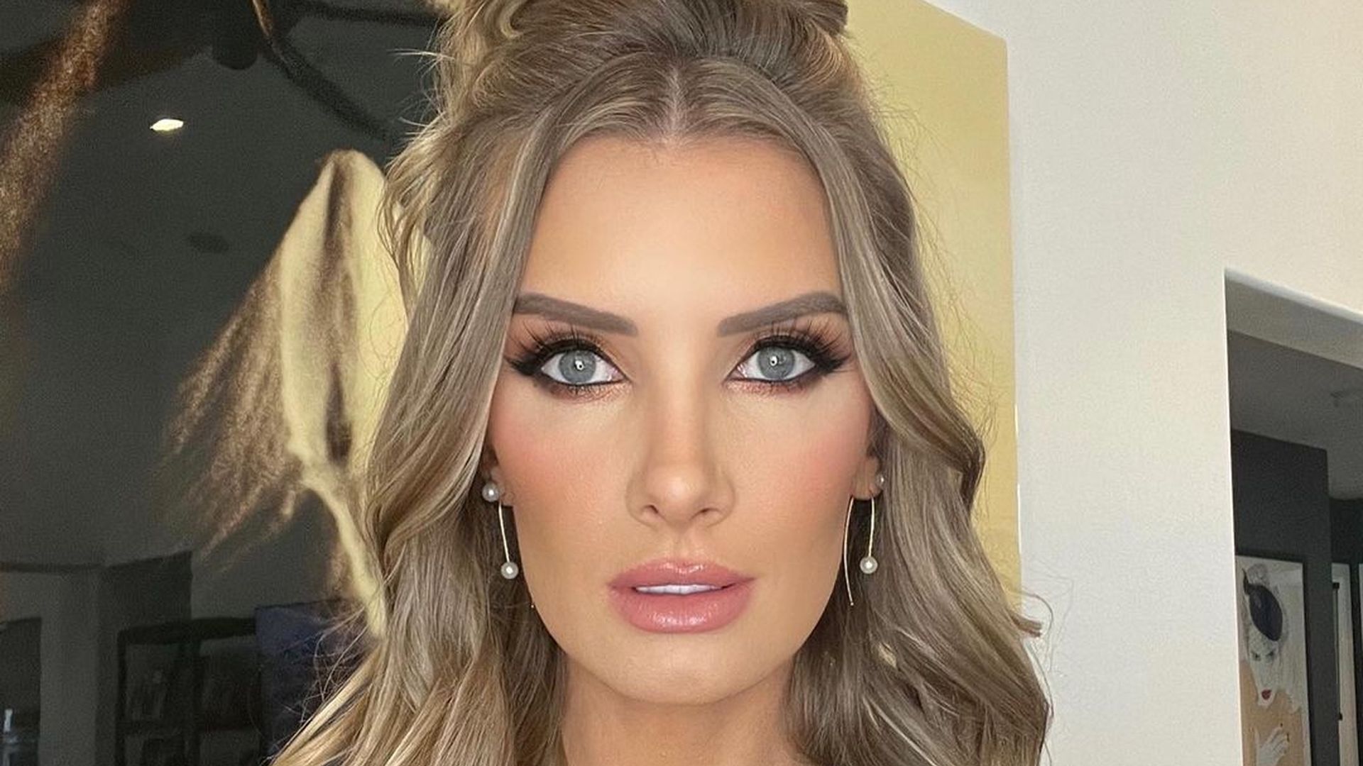 hausverkauf-fuer-21-mio-nicole-young-verlaesst-los-angeles.jpg Hausverkauf für 2,1 Mio.: Nicole Young verlässt Los Angeles