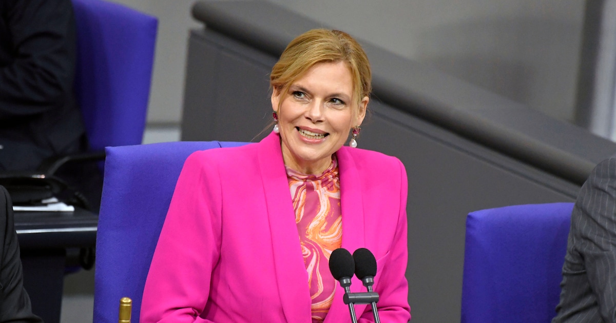 bei-rede-im-bundestag-julia-kloeckner-sorgt-fuer-schallendes-gelaechter.jpg Bei Rede im Bundestag: Julia Klöckner sorgt für schallendes Gelächter