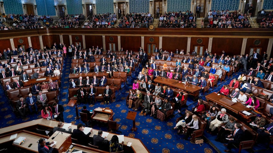 usa-us-repraesentantenhaus-stimmt-fuer-aufhebung-von-trumps-kanada-zoellen.jpeg +++ USA +++: US-Repräsentantenhaus stimmt für Aufhebung von Trumps Kanada-Zöllen