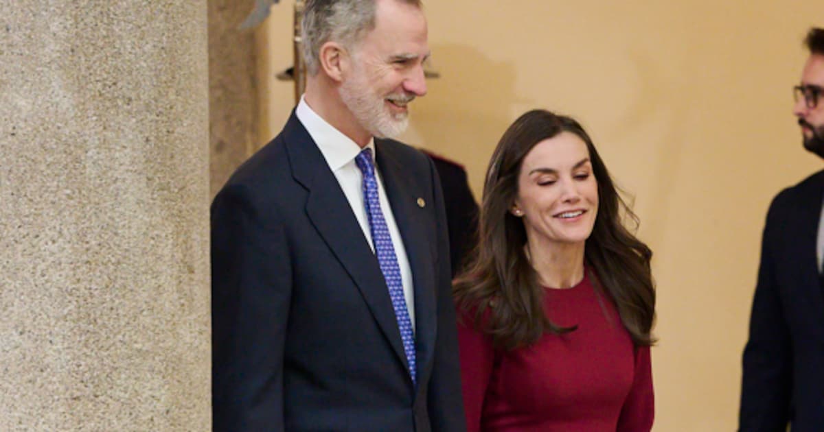 mit-intimer-geste-fordert-felipe-ehefrau-letizia-zur-contenance-auf.png Mit intimer Geste fordert Felipe Ehefrau Letizia zur Contenance auf