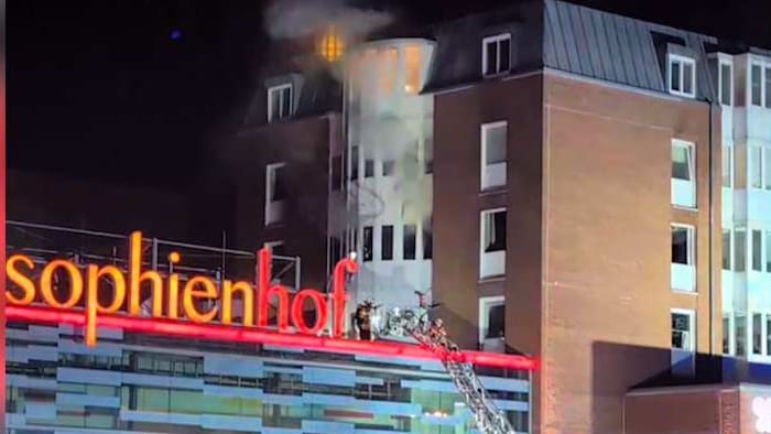 grossalarm-in-kiel-mehrere-vermisste-bei-brand-in-einkaufszentrum.jpg Großalarm in Kiel: Mehrere Vermisste bei Brand in Einkaufszentrum