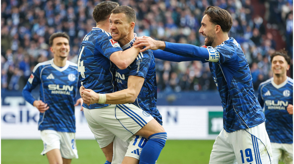dzeko-spaltet-die-gemueter-jetzt-die-neuen-zweitliga-marktwerte-mitbestimmen.jpg Dzeko spaltet die Gemüter: Jetzt die neuen Zweitliga-Marktwerte mitbestimmen!