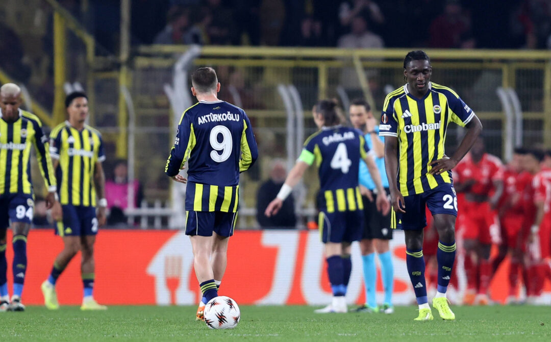 Tedesco mit Fenerbahçe vor Europa-League-Aus: Deutliche Pleite gegen Nottingham