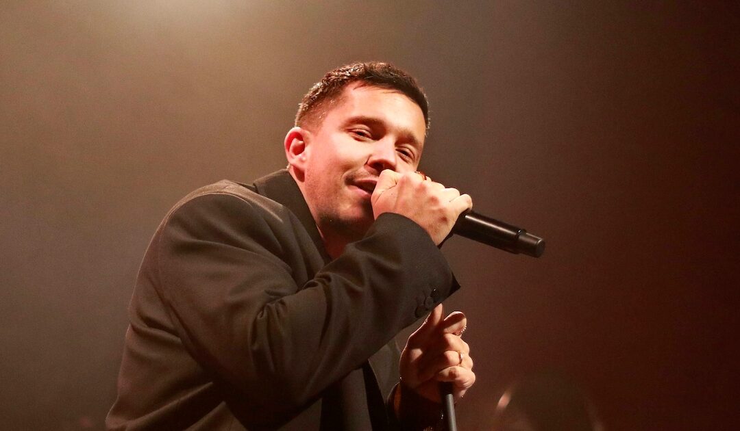 Falscher Nico Santos betrügt Frau um 10.000 Euro