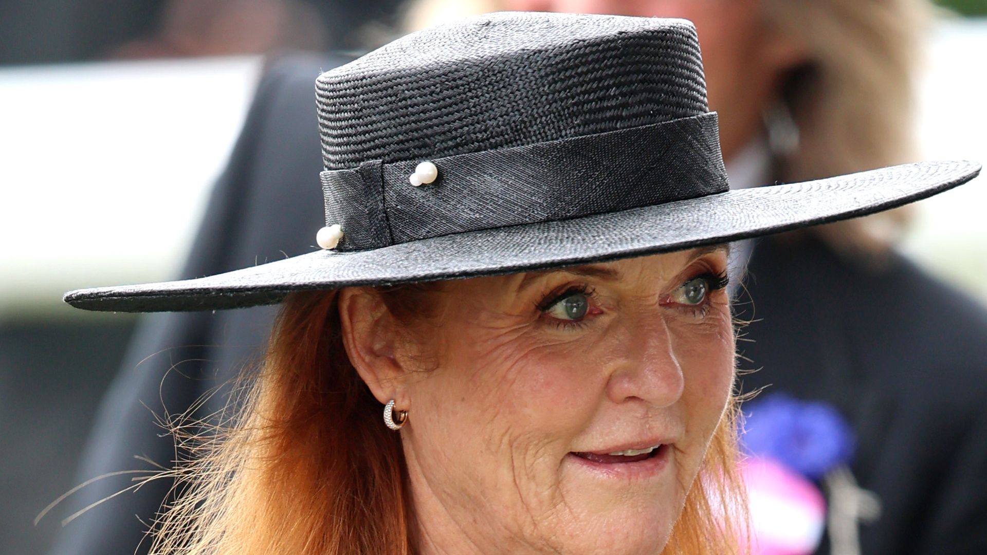 sarah-ferguson-taucht-in-luxusklinik-ab-nach-epstein-skandal.jpg Sarah Ferguson taucht in Luxusklinik ab nach Epstein-Skandal