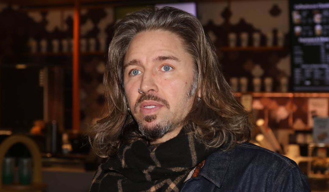 Dschungelkönig Gil Ofarim schlägt Alarm: „Kauft den Quatsch nicht“