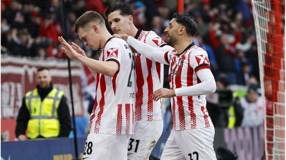 bundesliga-sc-freiburg-stuerzt-borussia-moenchengladbach-tiefer-in-die-krise.jpg Bundesliga: SC Freiburg stürzt Borussia Mönchengladbach tiefer in die Krise