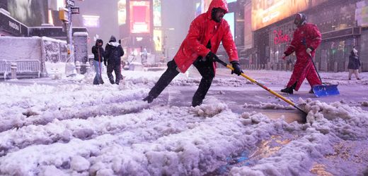New York: Blizzard legt US-Metropole weitgehend lahm