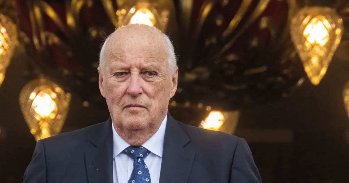 Sorge um König Harald: Er wurde ins Krankenhaus eingeliefert