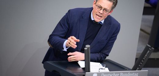 AfD-Skandal: Vorwürfe der Vetternwirtschaft entfachen Bundestagsdebatte