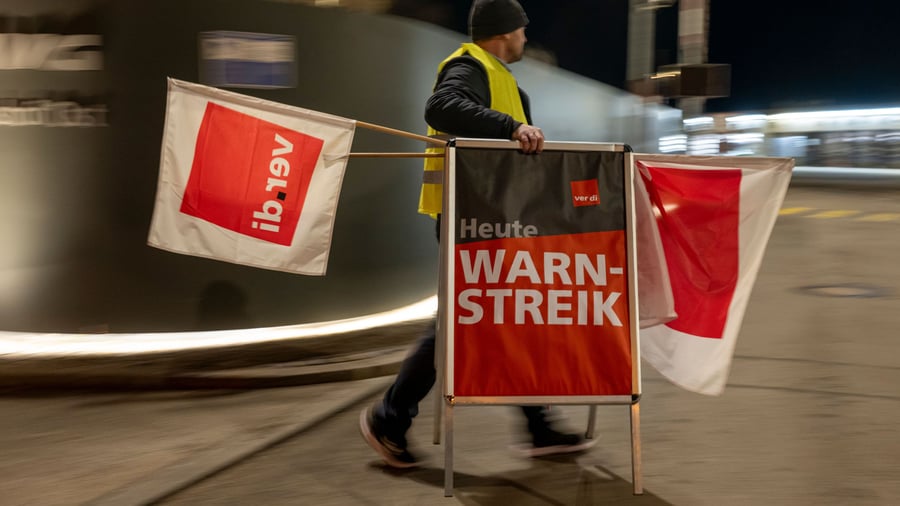 oepnv-warnstreiks-im-nahverkehr-werden-am-samstag-fortgesetzt.jpg ÖPNV: Warnstreiks im Nahverkehr werden am Samstag fortgesetzt