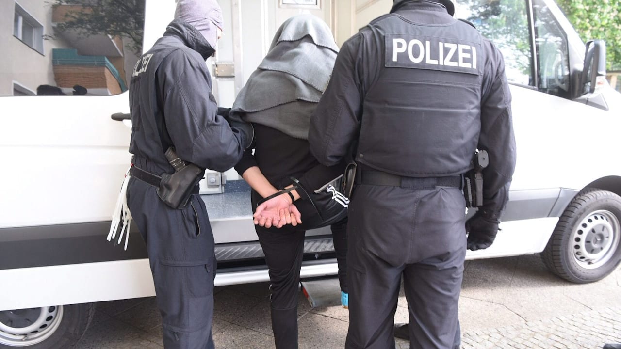 Abschiebung unmöglich: Jeder vierte abgetauchte Asylbewerber ist kriminell