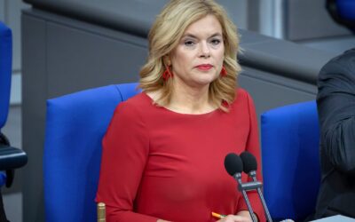 Bundestagspräsidentin Julia Klöckner kritisiert ARD und ZDF