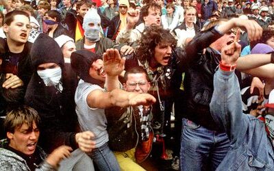 Rechtsextremismus: Falsche Erklärungen über Gewalt im Osten korrigieren