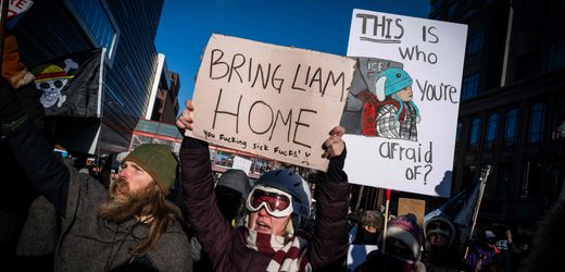 usa-fuenfjaehriger-liam-conejo-ramos-mit-seinem-vater-aus-ice-gewahrsam-entlassen.jpg USA: Fünfjähriger Liam Conejo Ramos mit seinem Vater aus ICE-Gewahrsam entlassen