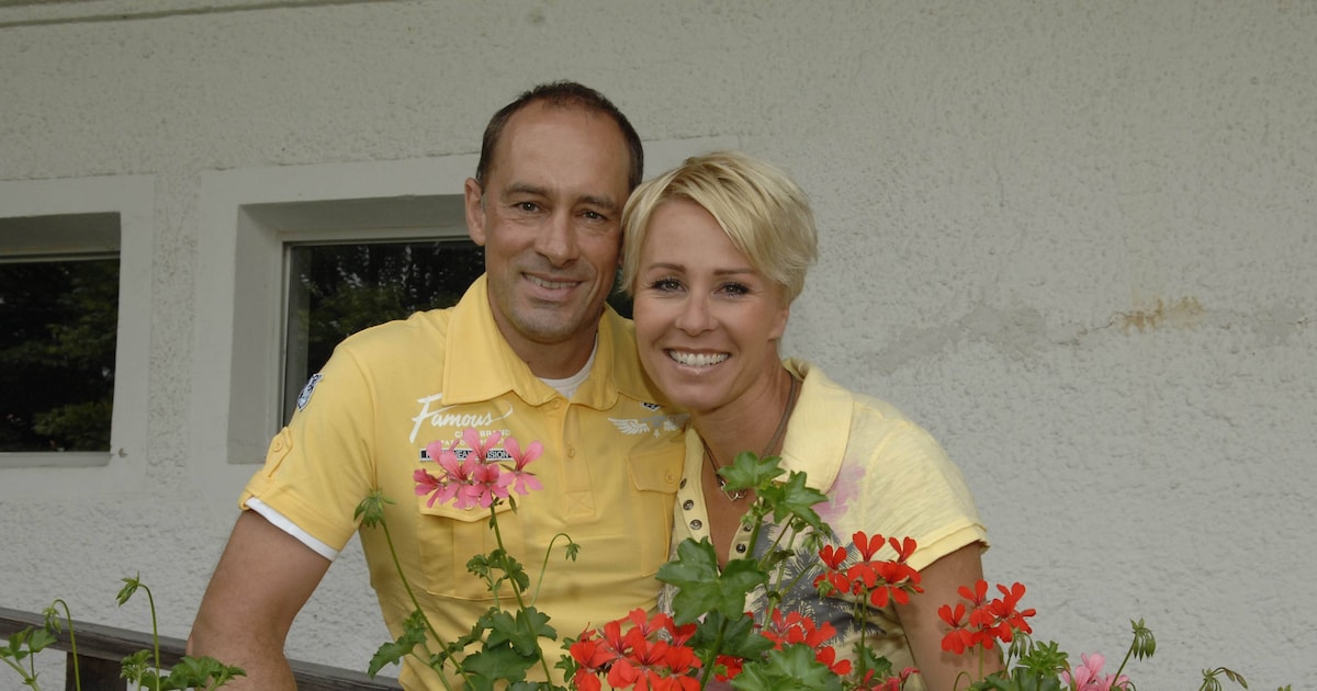 sonja-zietlow-packt-aus-so-funktioniert-die-ehe-im-dschungelcamp-schlafen-in-getrennt6980d84a884e6.png Sonja Zietlow packt aus: So funktioniert die Ehe im Dschungelcamp: „Schlafen in getrennten Wohnungen“