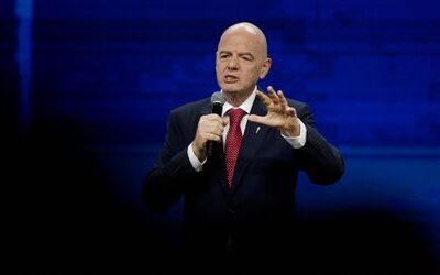 Fifa-Präsident Gianni Infantino wird für Russland-Äußerungen heftig kritisiert