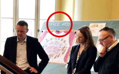 Wie kam der „Fuck AfD“-Spruch auf die Schultafel? Ärger um manipuliertes Foto
