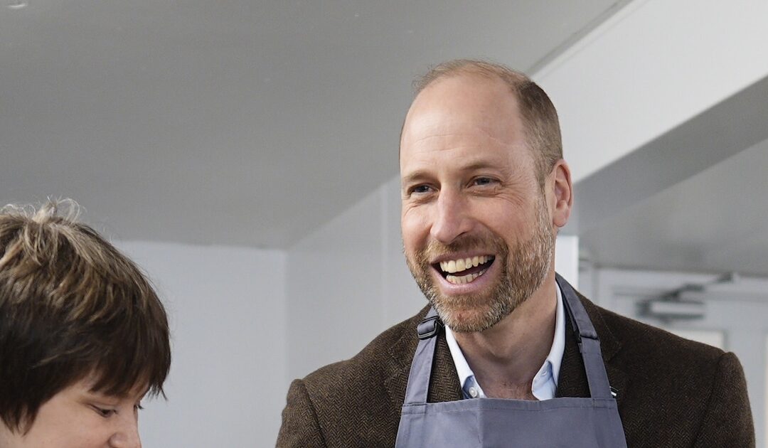 Prinz William hat Spaß beim Backen von traditioneller Pastete