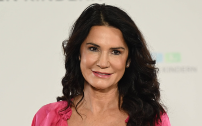 Mariella Ahrens stehlt im hautengen Silberkleid allen die Show