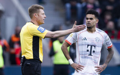 FC Bayern sauer auf Schiri: „Warum er die Rote bekommt, weiß keiner im Stadion“